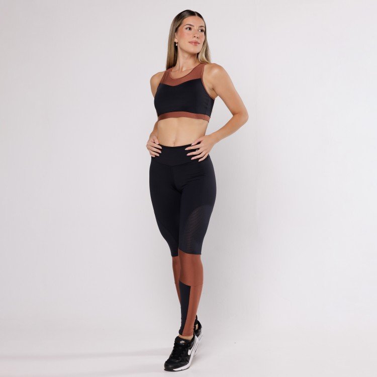 Calça Legging com Recortes Brilho e Tela Preto com Cobre