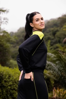 Conjunto Moletinho Calça e Blusa Com Detalhes Verde Lima