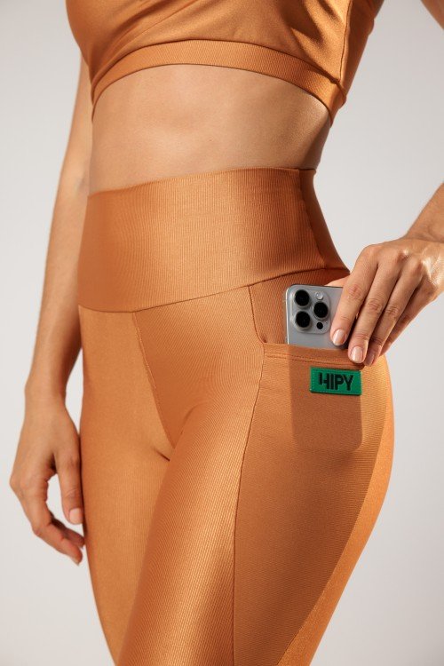 Calça Legging com Bolso Shine Caramelo