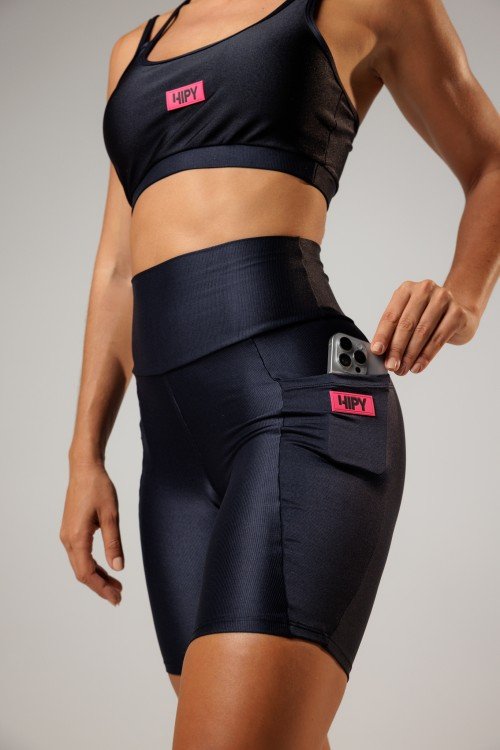 Bermuda com Bolso Shine Preta