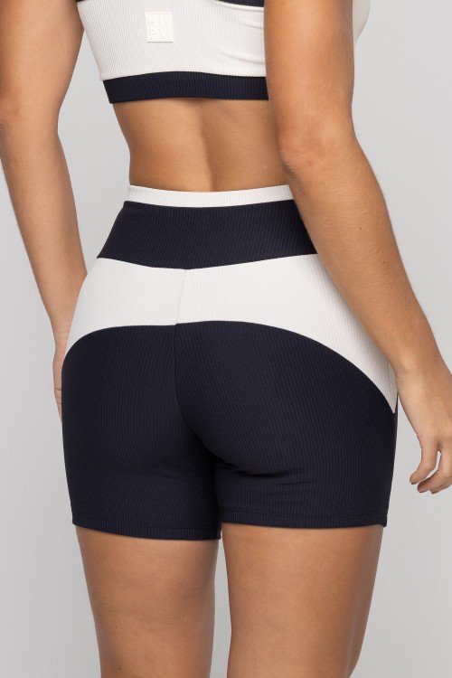 Short Recorte Comfy Preto