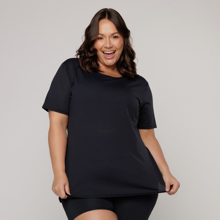 Blusa Alongada Dry Fit Preta