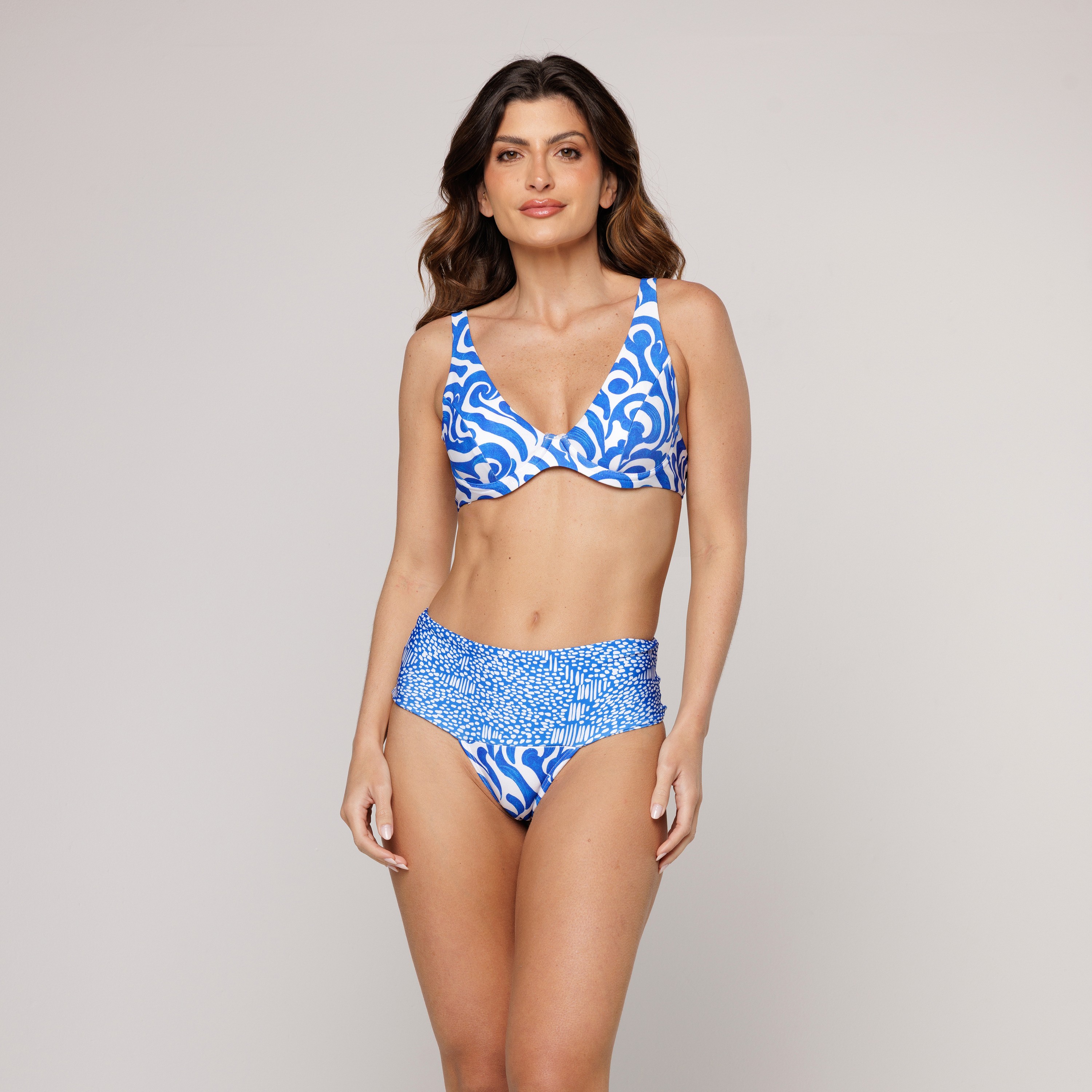 top-biquini-cortin-o-com-aro-estampa-wave-hipy