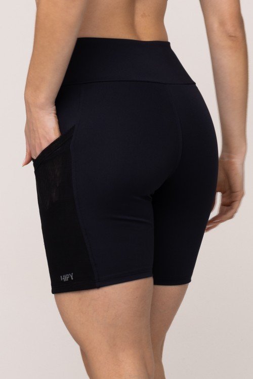 Bermuda Fitness Bolsos Sobreposição Preta