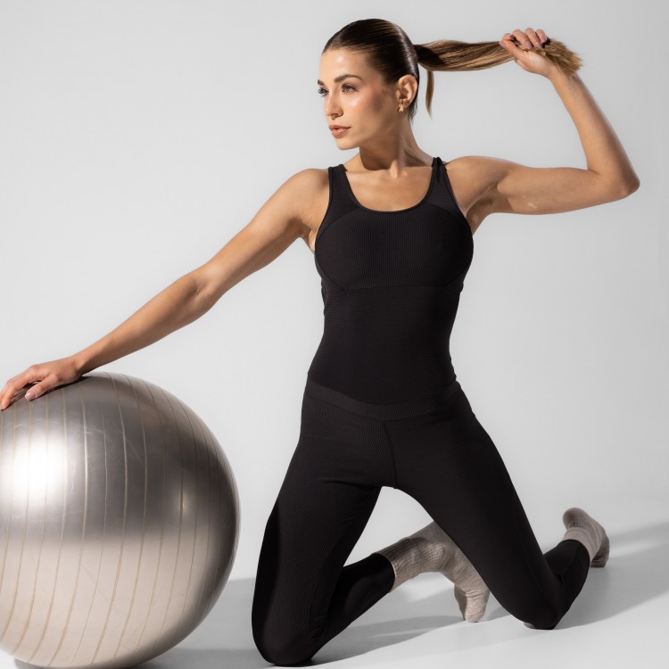 MACACÃO COMFY PRETO