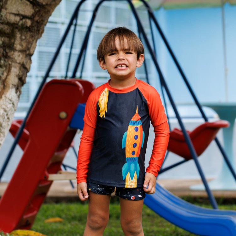 Conjunto Camiseta e Sunga Proteção UV 50+ Estampa E391