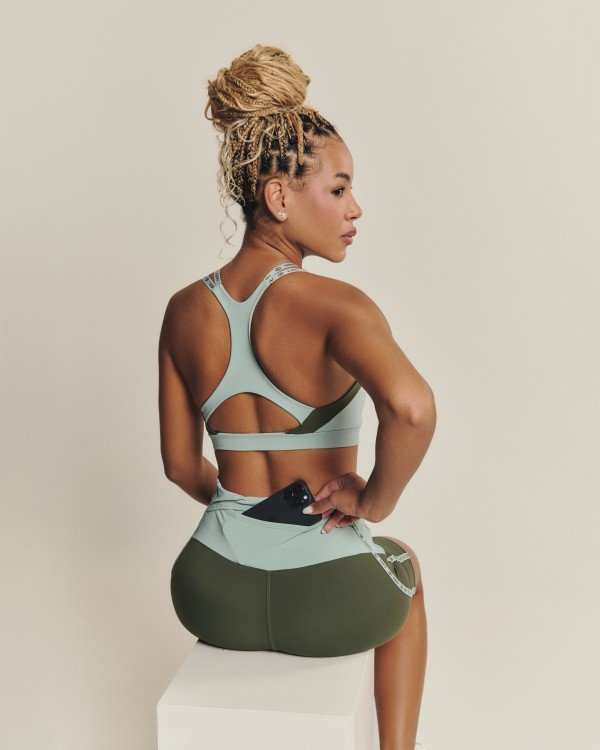 Bermuda Bicolor com Elástico Personalizado Vd.Escuro