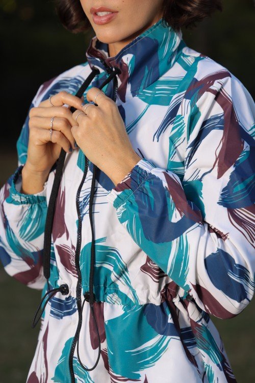 Parka Corta Vento Estampada