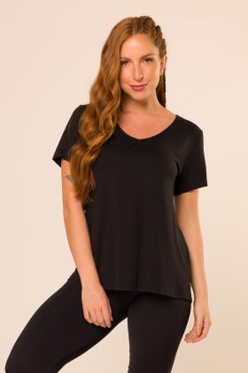 Blusa Manga Curta com Detalhe  nas Costas Preto