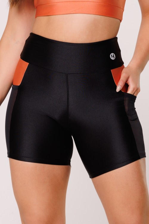Bermuda Fitness com Bolso de Tule Preto