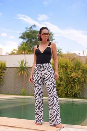 Calça Pantalona Franzida Na Cintura Estampa PB