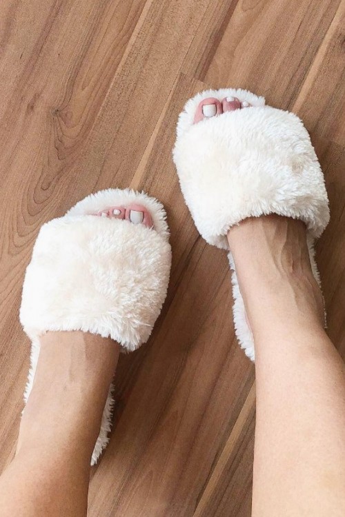 Pantufa Feminina Com Abertura Off  White