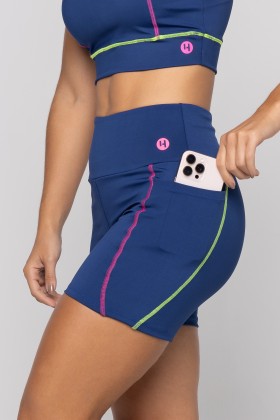 Short Fitness com Bolso e Pesponto Coloridos